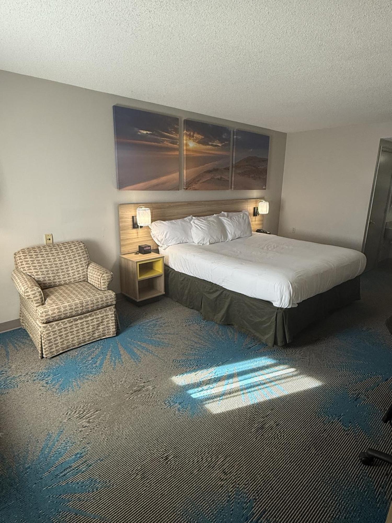 Days Inn By Wyndham Hannibal Kültér fotó